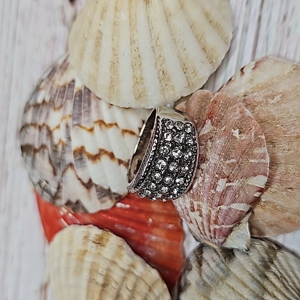 NEW WHITE ZIRCON CIGAR BAND FASHION RING